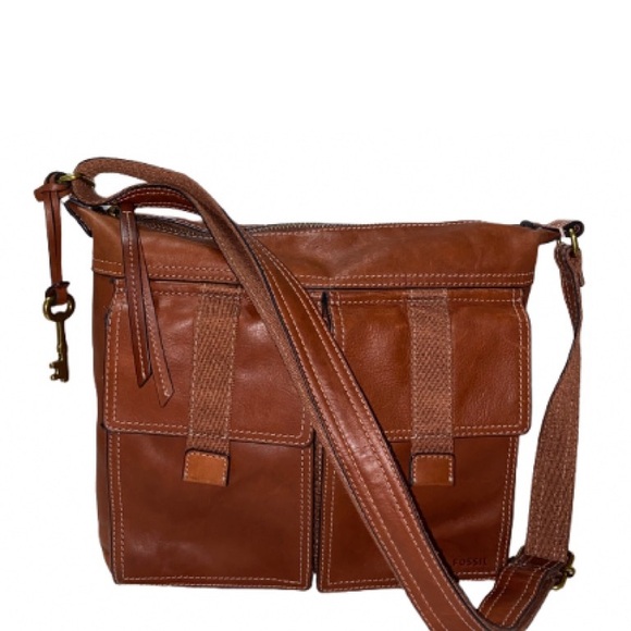 Fossil Handbags - Fossil Women's Cargo Leather Crossbody Purse Handbag minor signs of wear